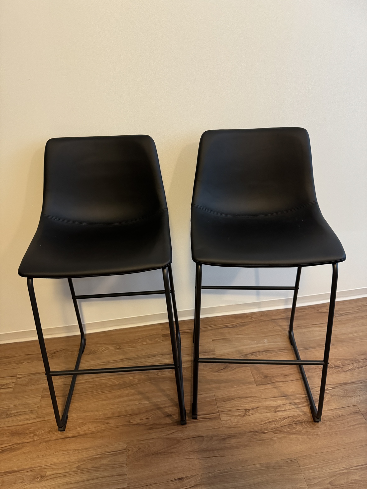 Set of 2 Black Bar Stools