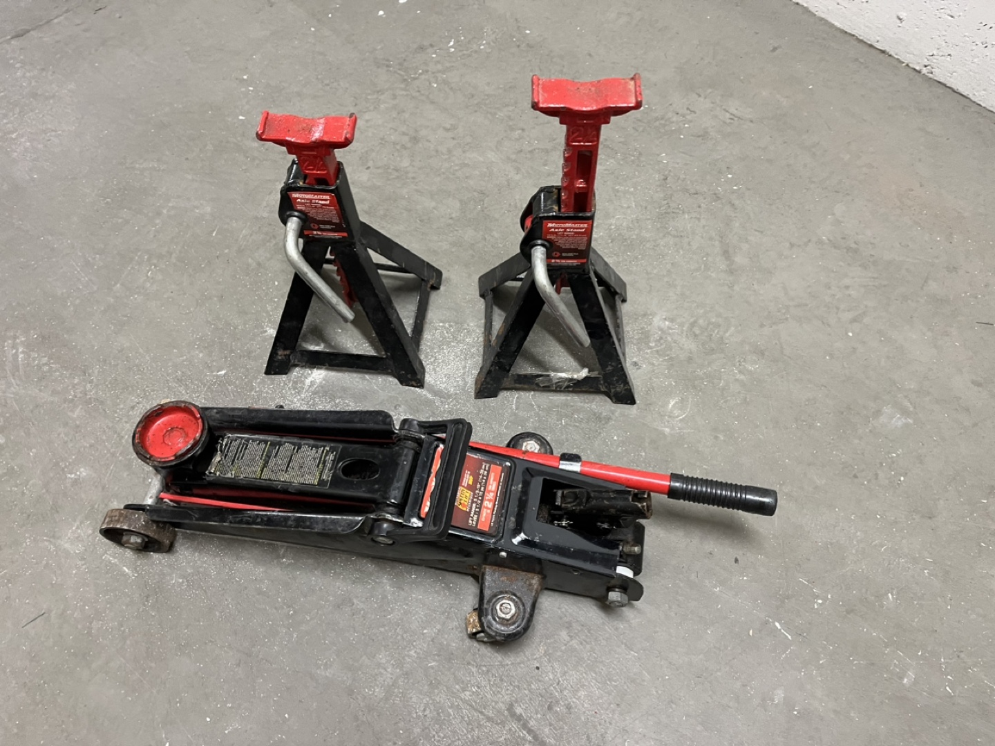 Car Jack, Jack Stands & Oil Drain Pan