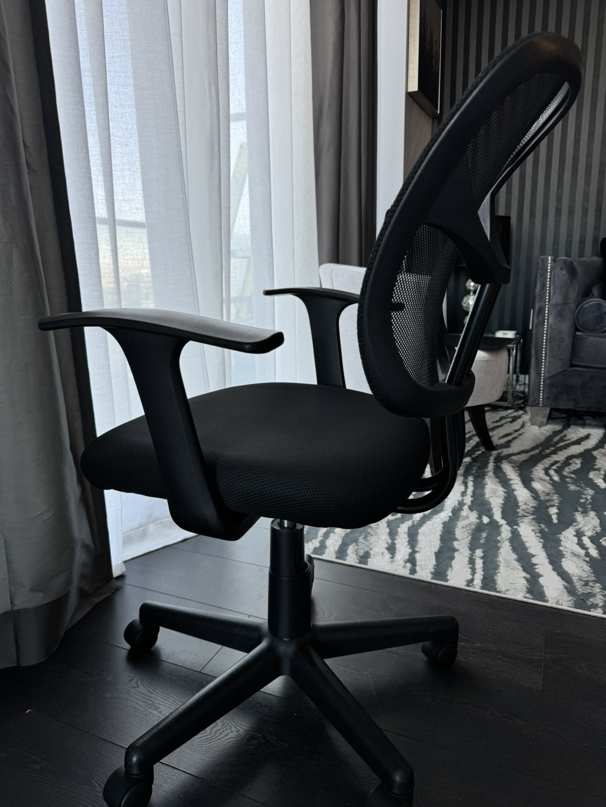 Home Office Items - Desk & Chair - photo 3