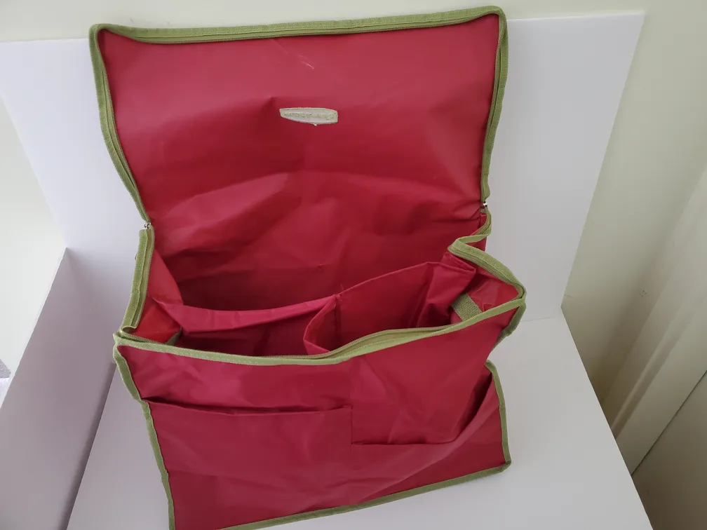 #Freecycle - Rubbermaid Tote Bag image indicator(2)