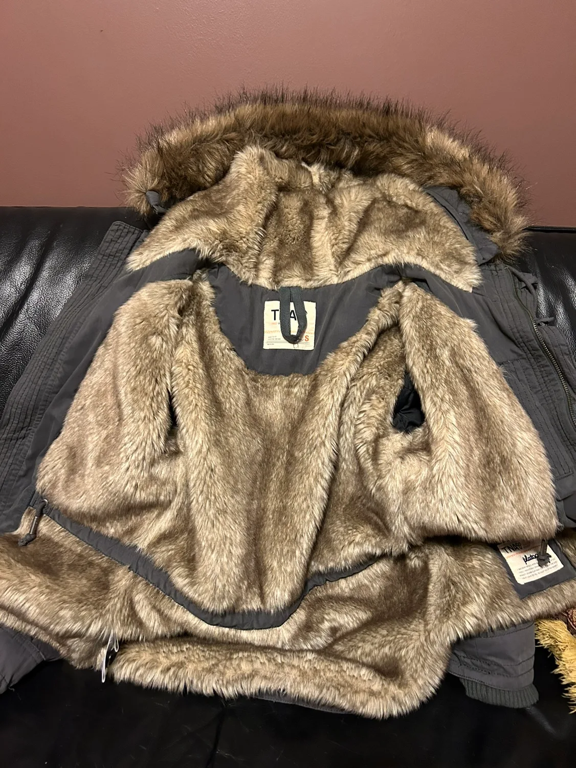 TNA Tried & Tested Winter Jacket image indicator(2)