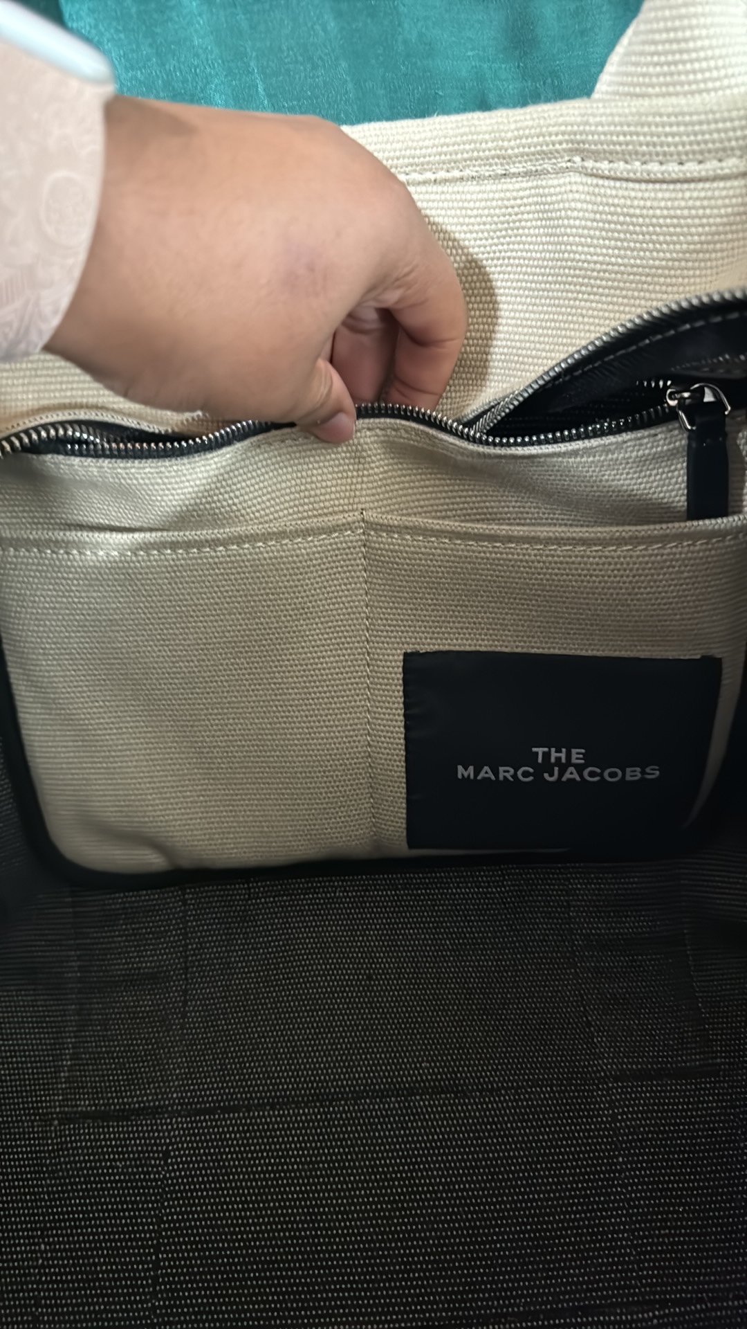 Marc Jacobs The Tote Bag Large Canvas - photo 3