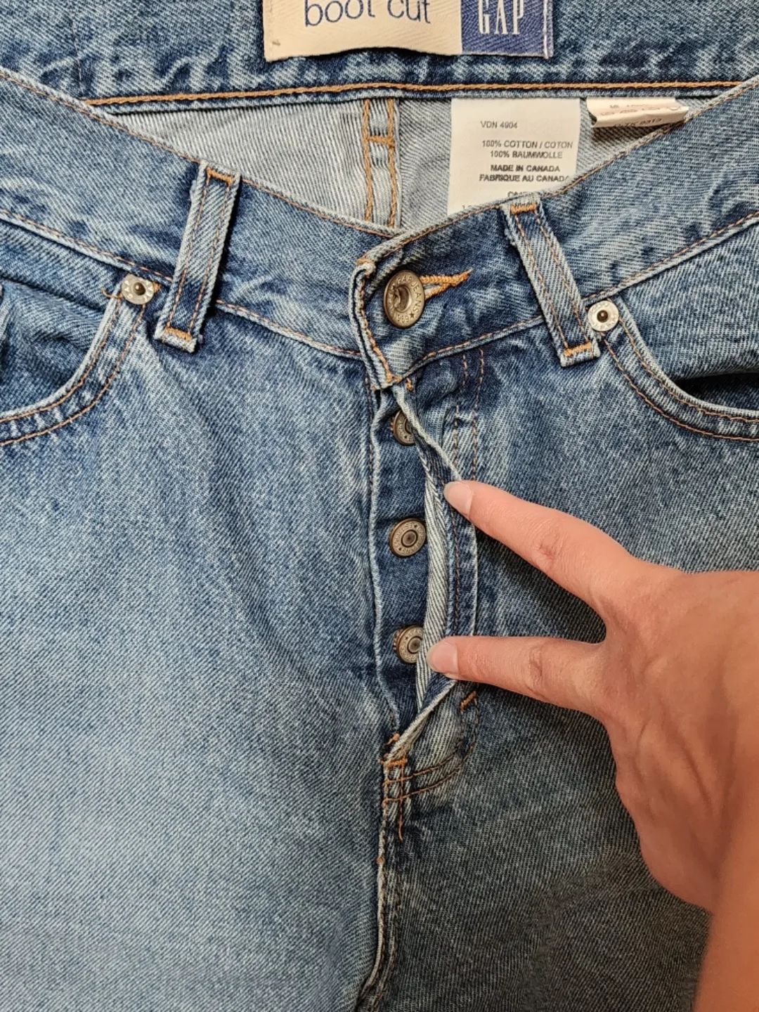 loose fit mid-rise blue jeans image indicator(5)