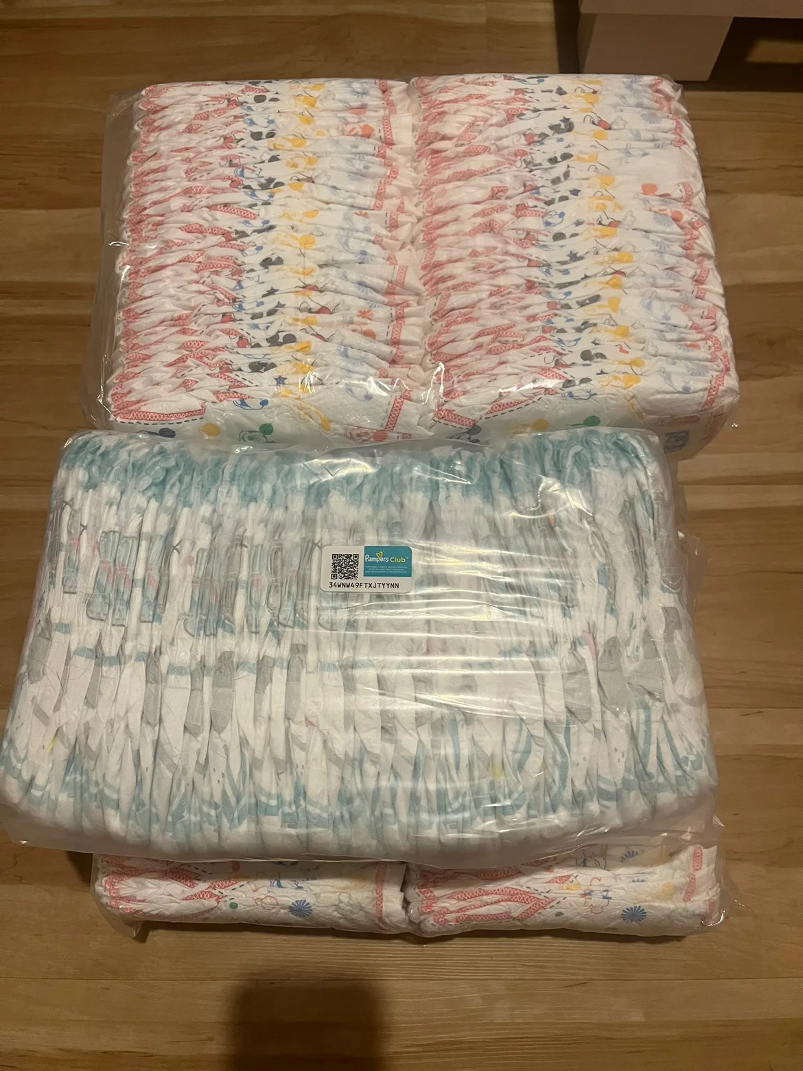 Mixed Lot of 250+ Size 3 Diapers image indicator(4)