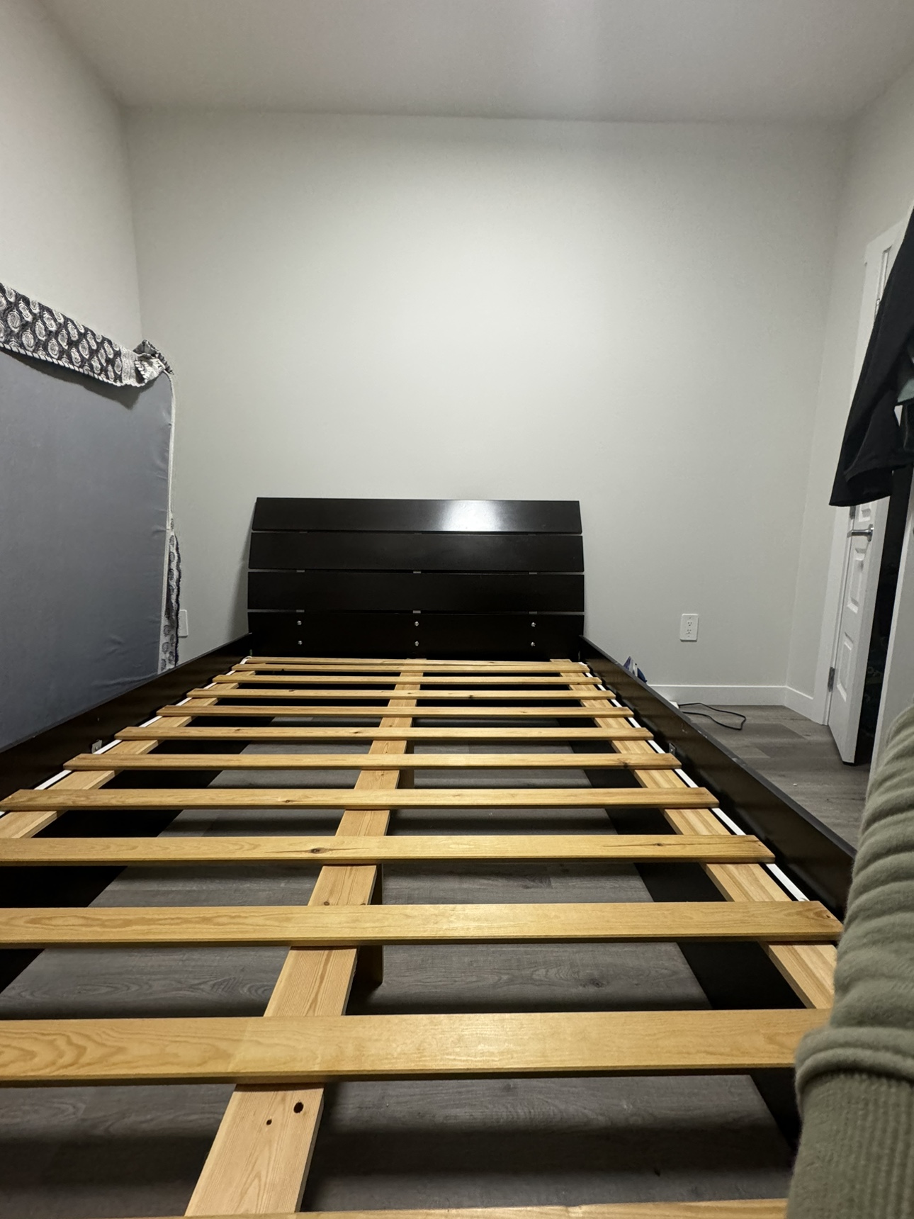 Bed frame - photo 3