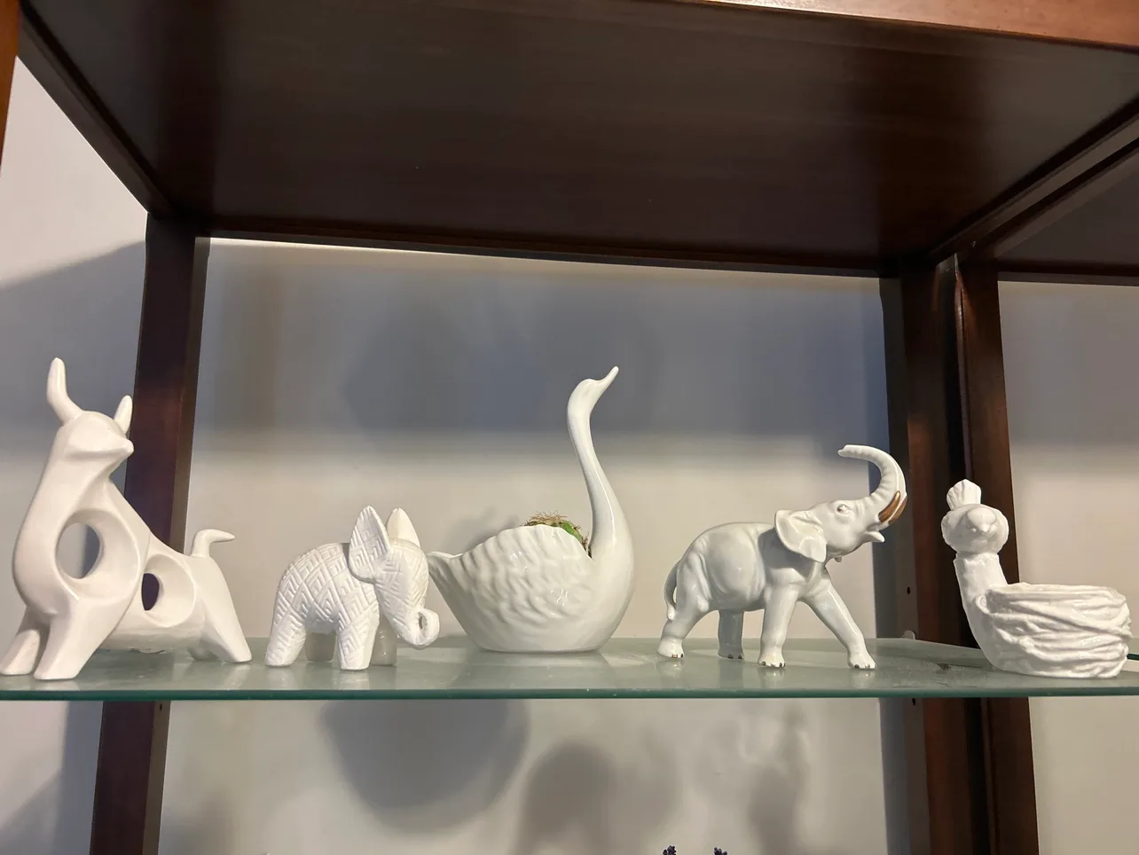 Crystal and Ceramic Decor image indicator(3)