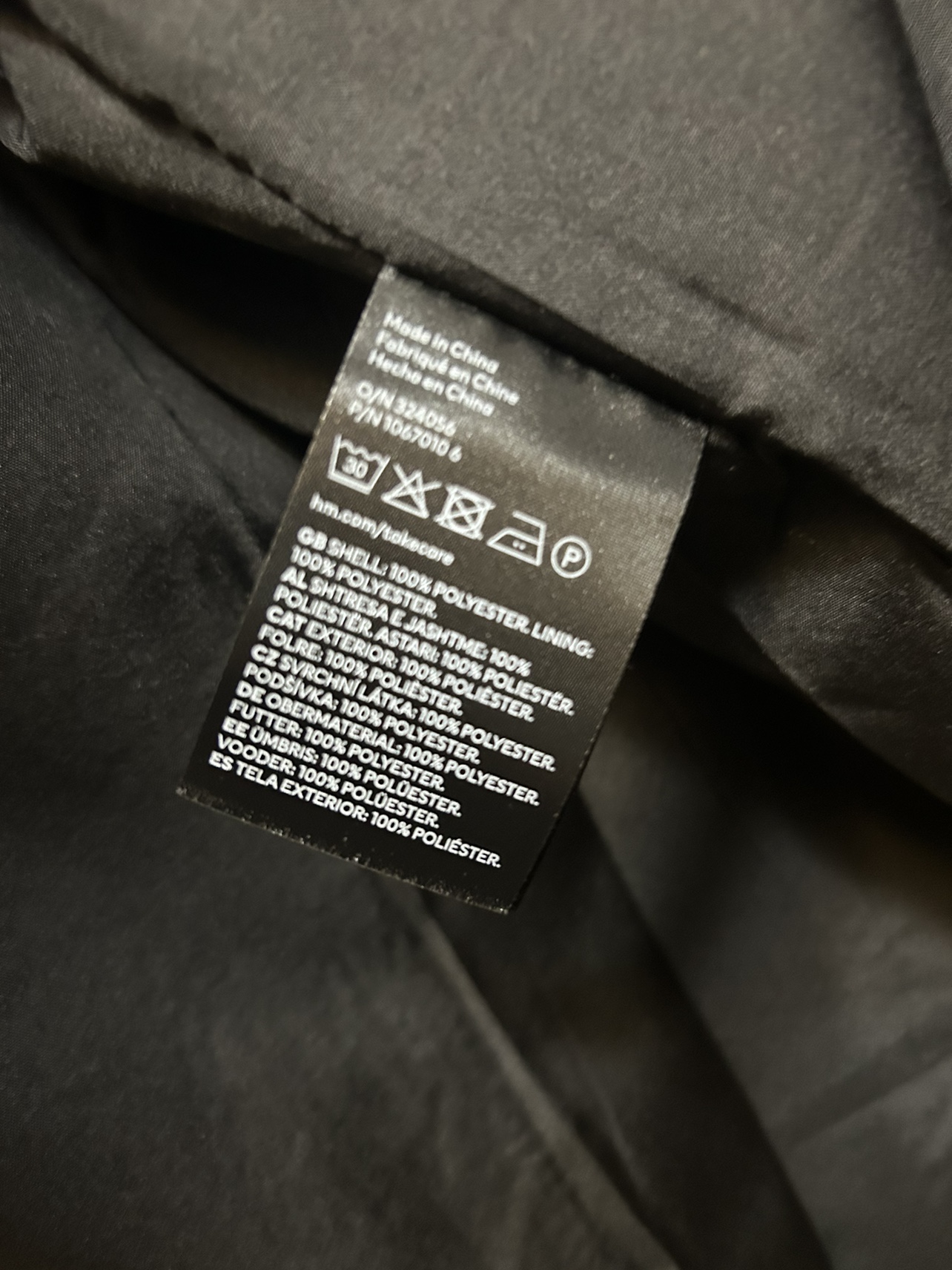 H&M Black and White Plaid Flannel Shacket - photo 3