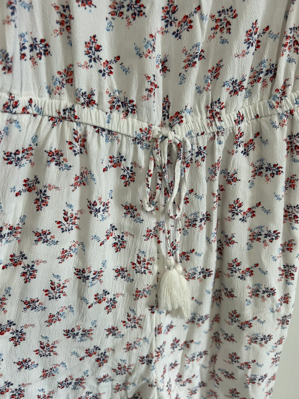 American Eagle Floral Jumpsuit image indicator(8)