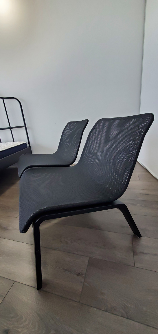Black Mesh Chairs - photo 2