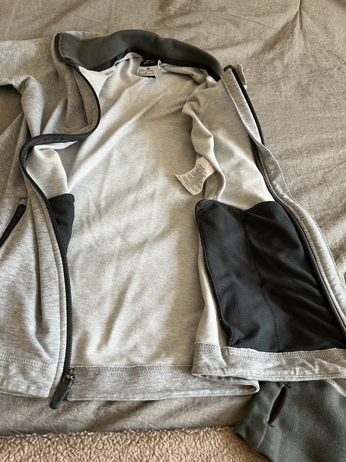 NIKE Women’s Dri-Fit Full Zip Light Sport Jacket - photo 4