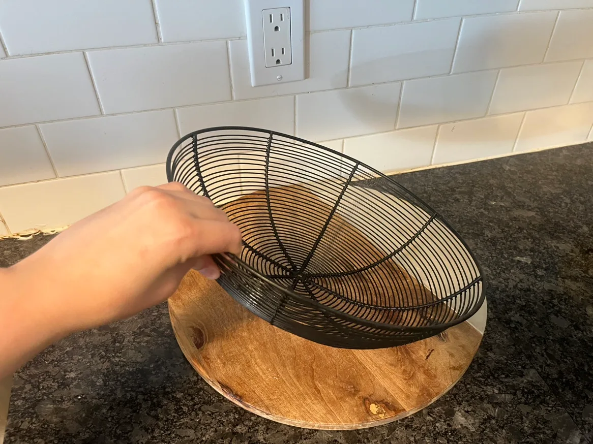 Wire Fruit Bowl image indicator(3)