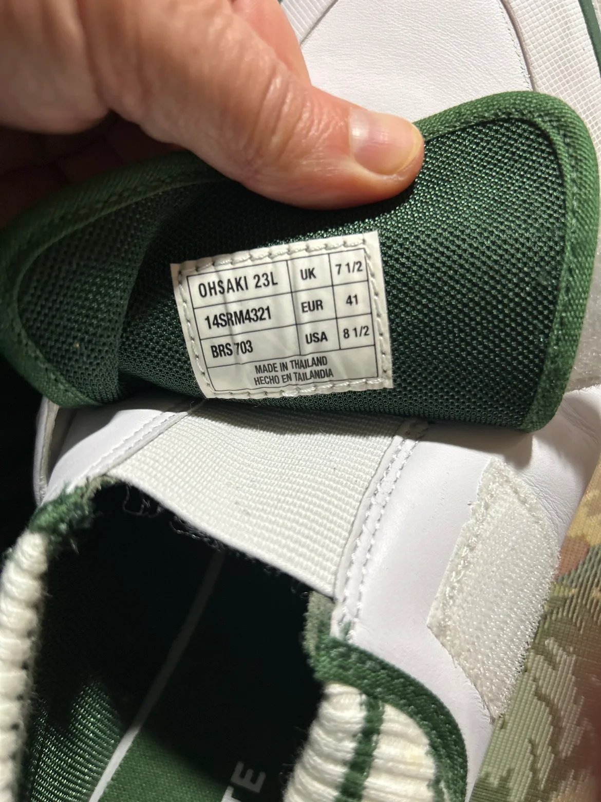 Lacoste Men's White Sneakers Size 8 1/2 image indicator(3)