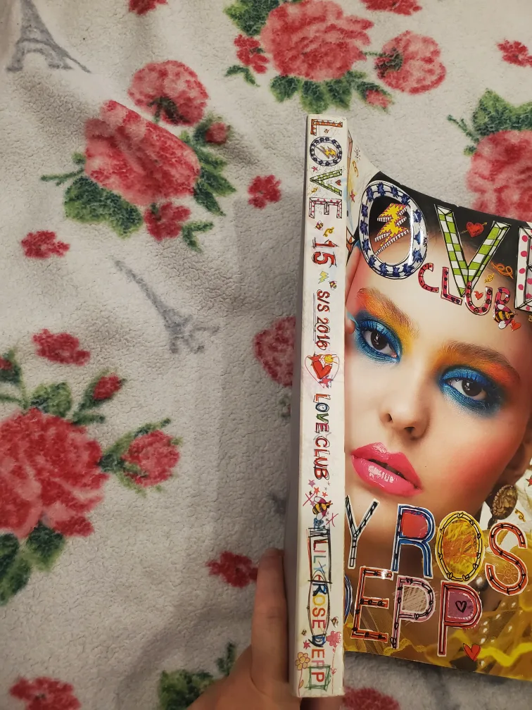 LOVE Magazine Issue 15 - Spring/Summer 2016 image indicator(2)