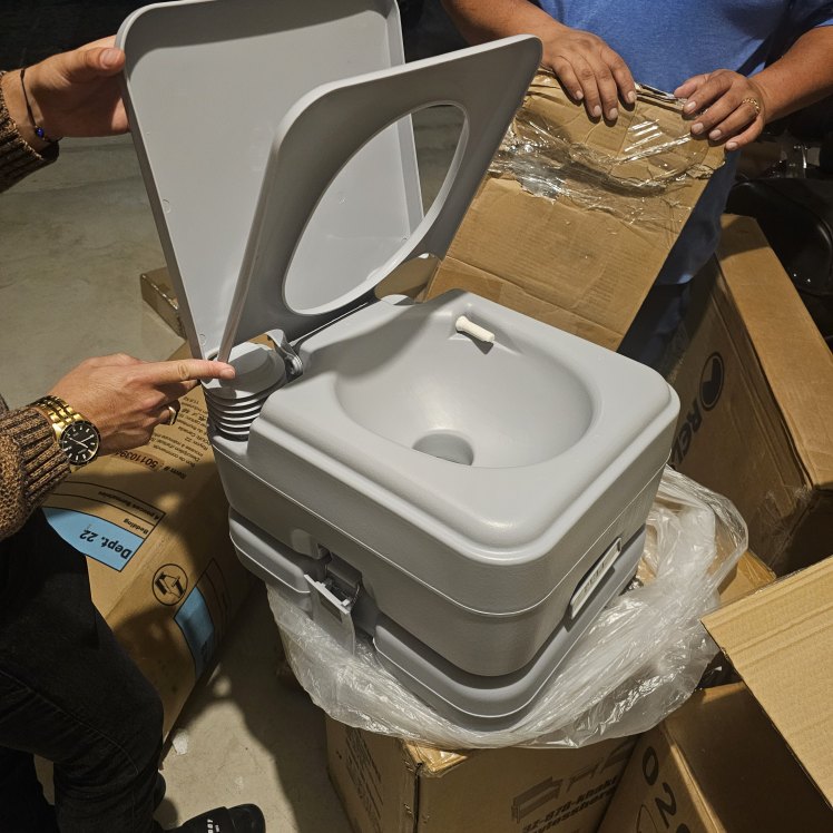 Portable Camping Toilet - photo 3