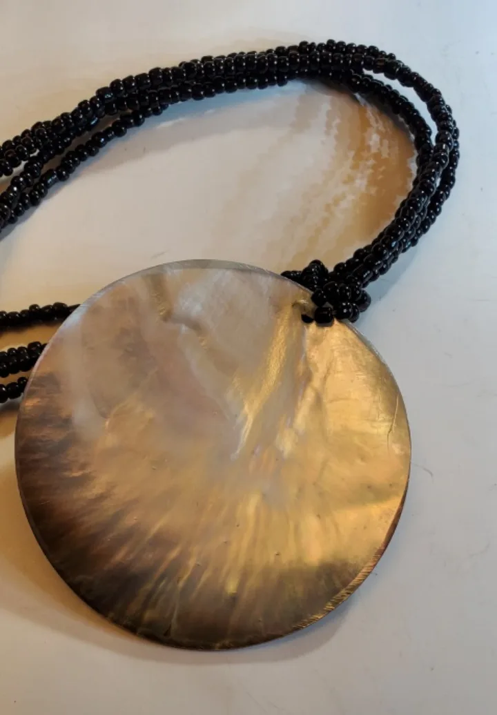 Large Mother of Pearl Necklace image indicator(5)