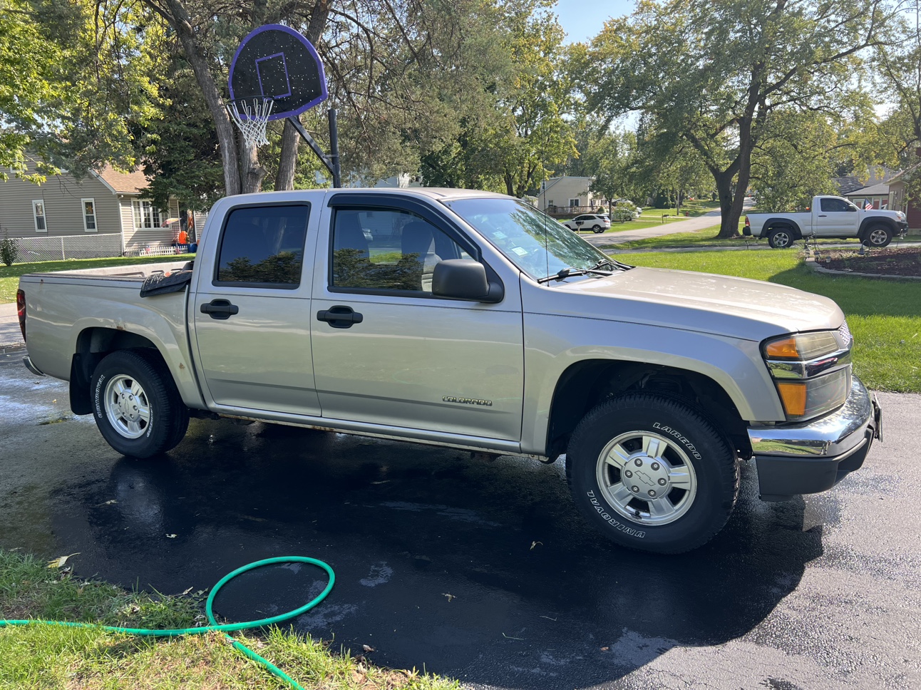 2005 Chevrolet Colorado Crew Cab - photo 2