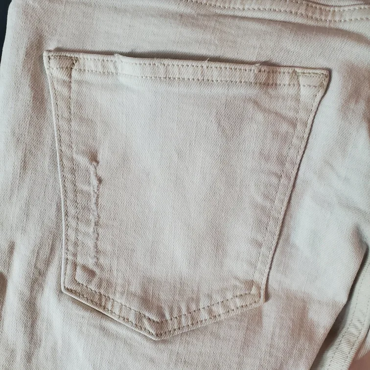 Old Navy Distressed Skinny Jeans image indicator(8)