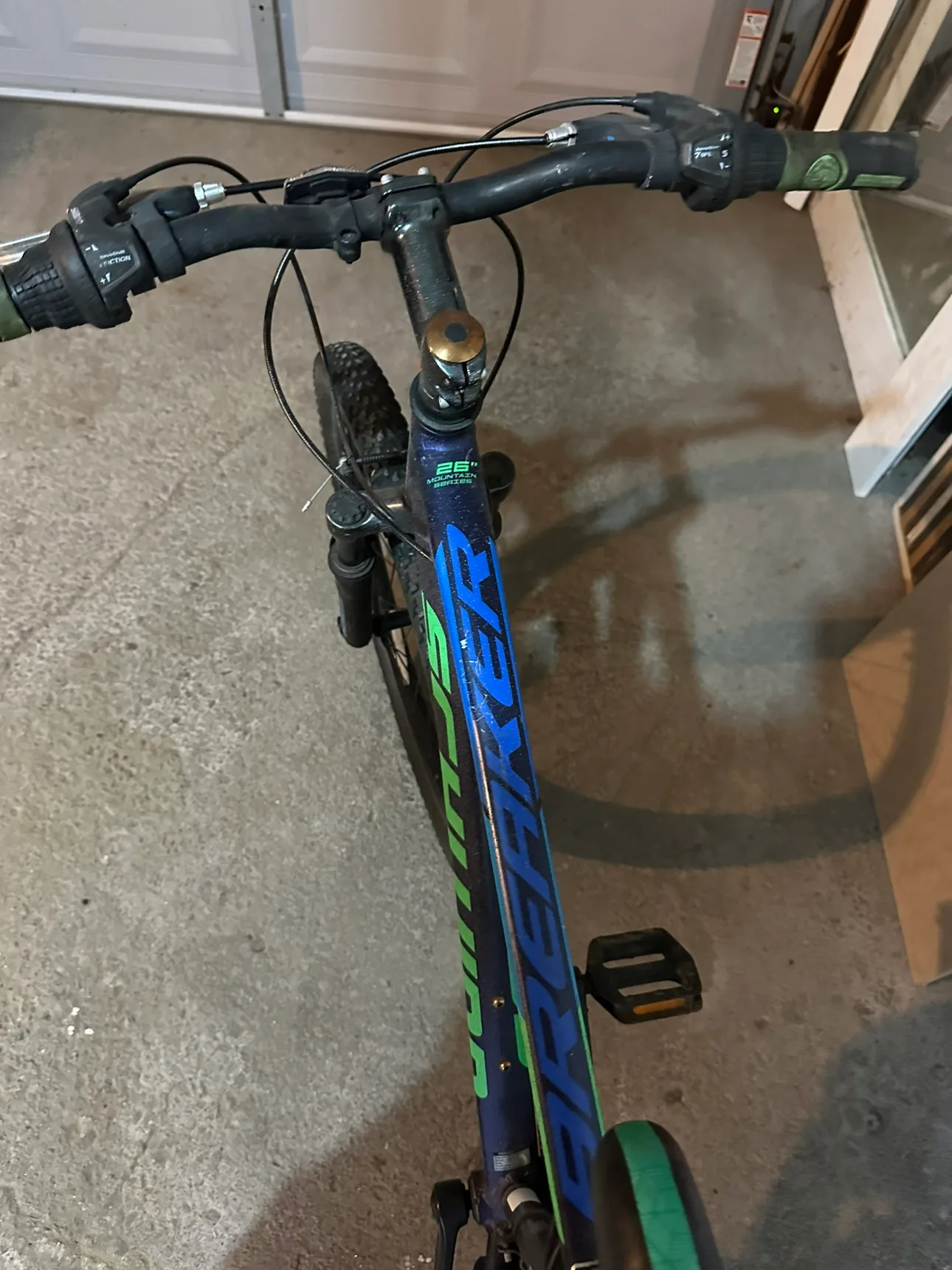 Schwinn Sidewinder Mountain Bike image indicator(3)