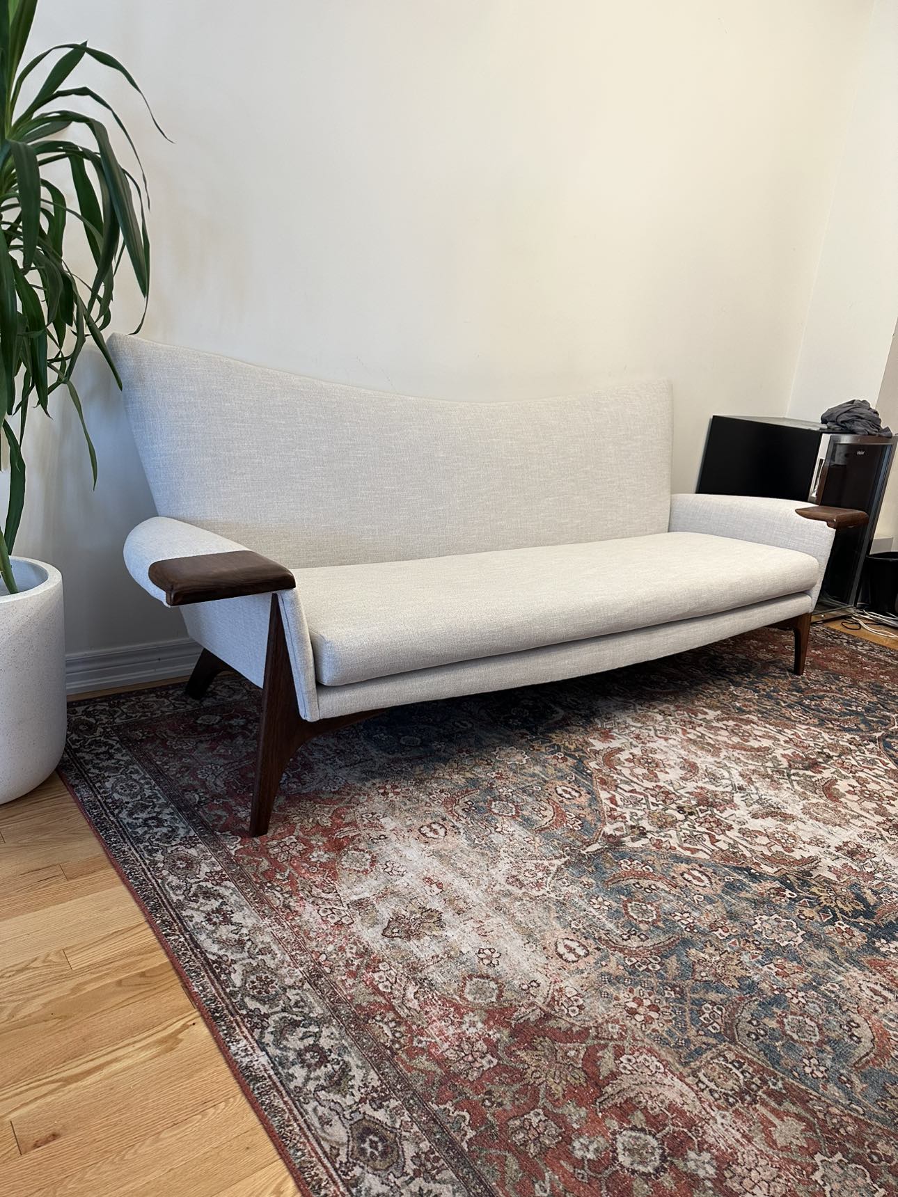 Mid century atomic style couch - photo 2