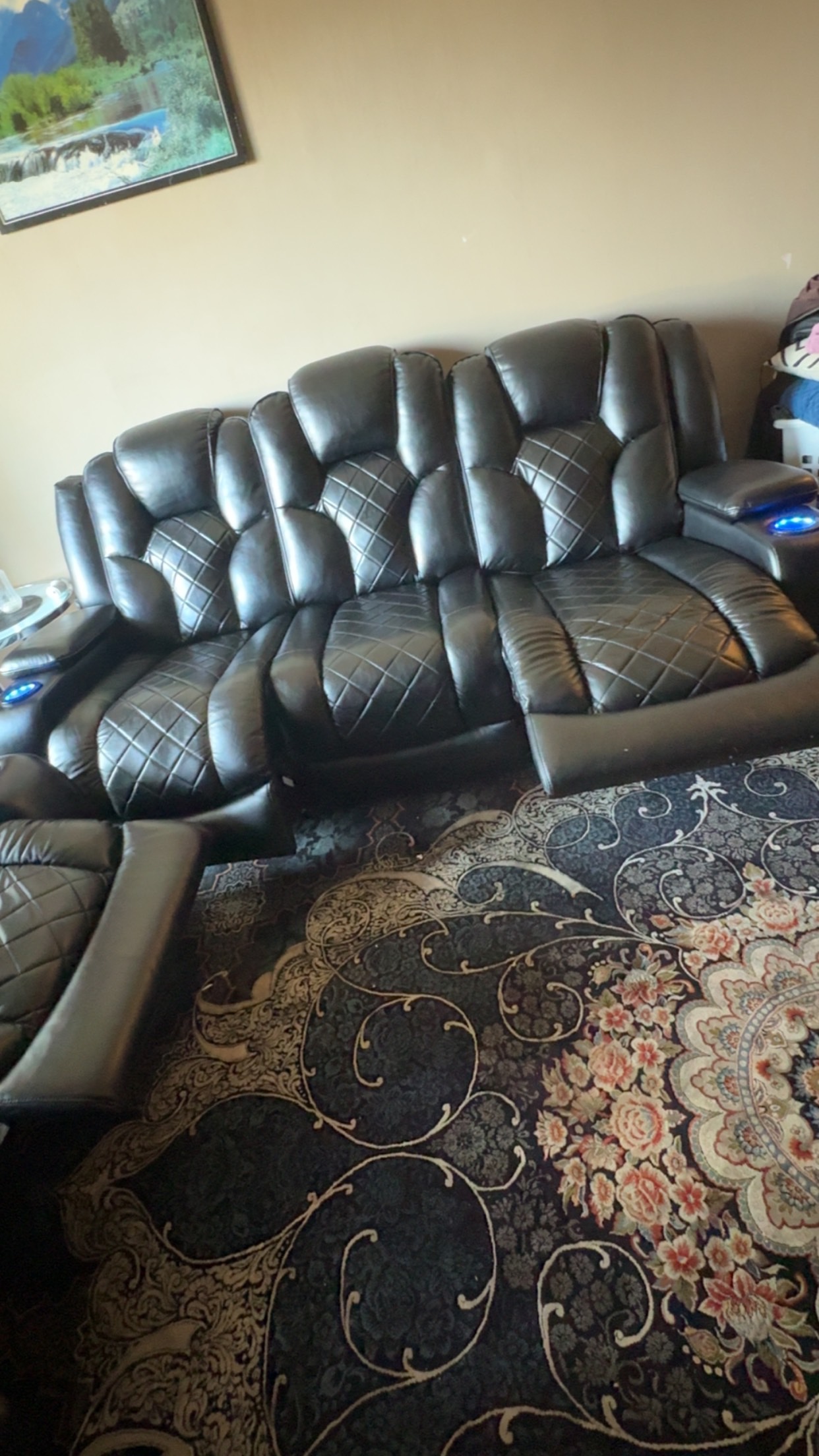 Black Leather Recliner Sofa it’s 5 seater - photo 3