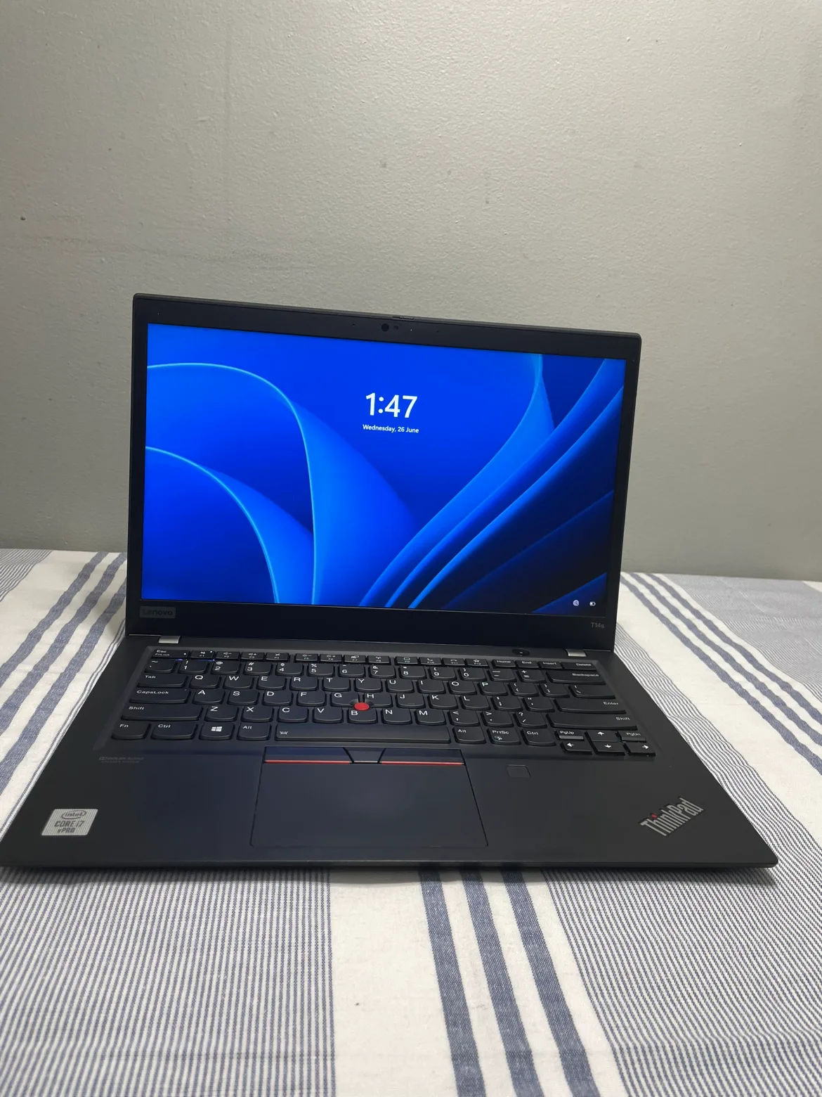 Lenovo T14s Laptop - i7 - 16GB RAM image indicator(7)