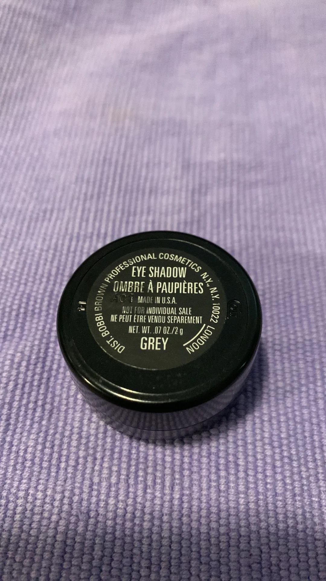 Bobbi Brown Essentials Eyeshadow in Grey image indicator(3)