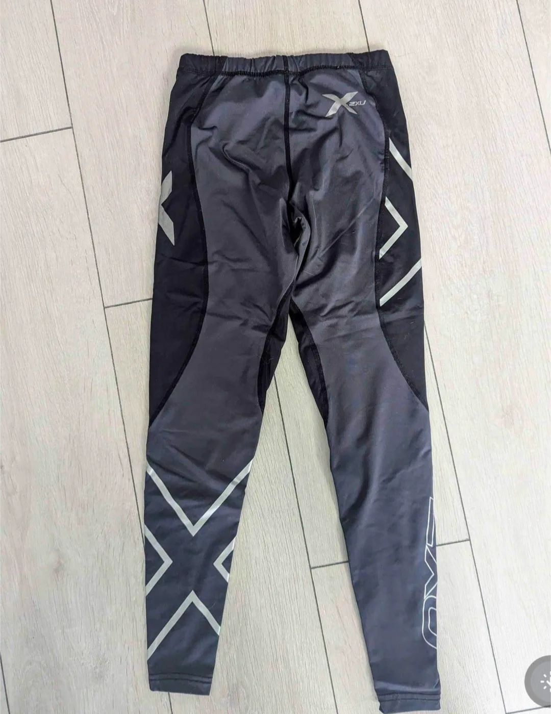 2XU Women's Elite Compression tights - XS image indicator(2)