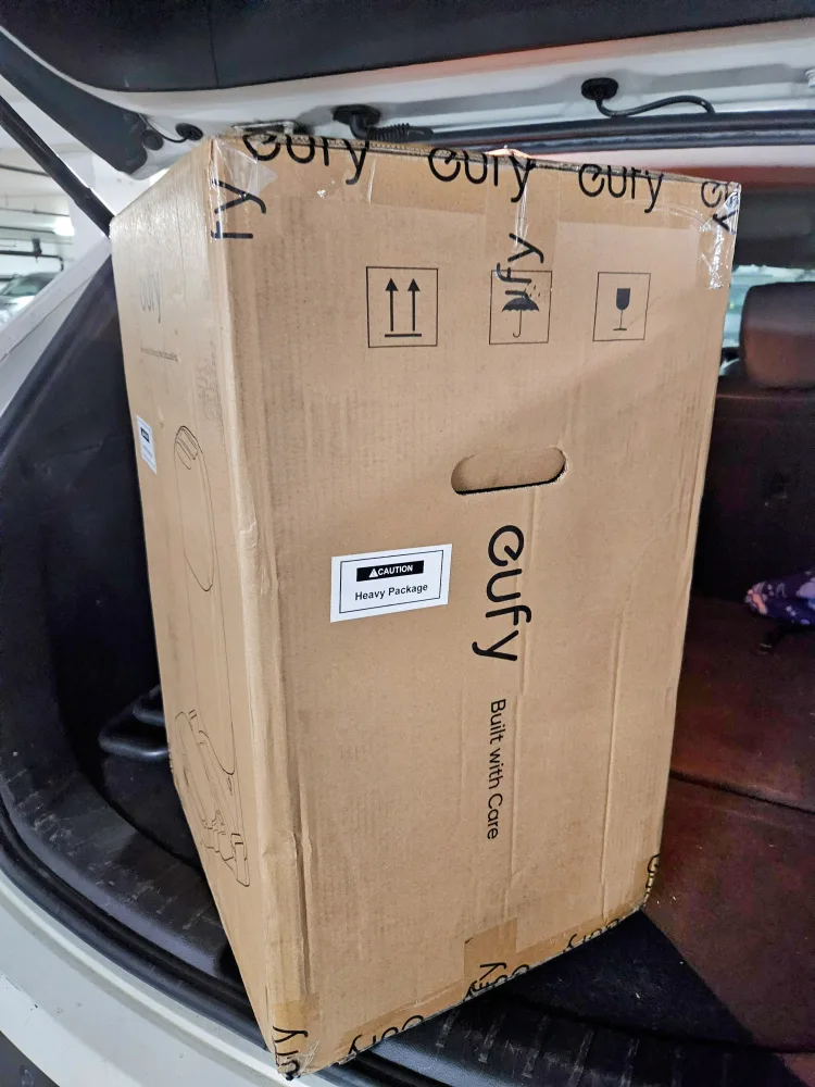 Eufy Robot Vacuum Omni S1 Pro with All-in-One Station thumbnail