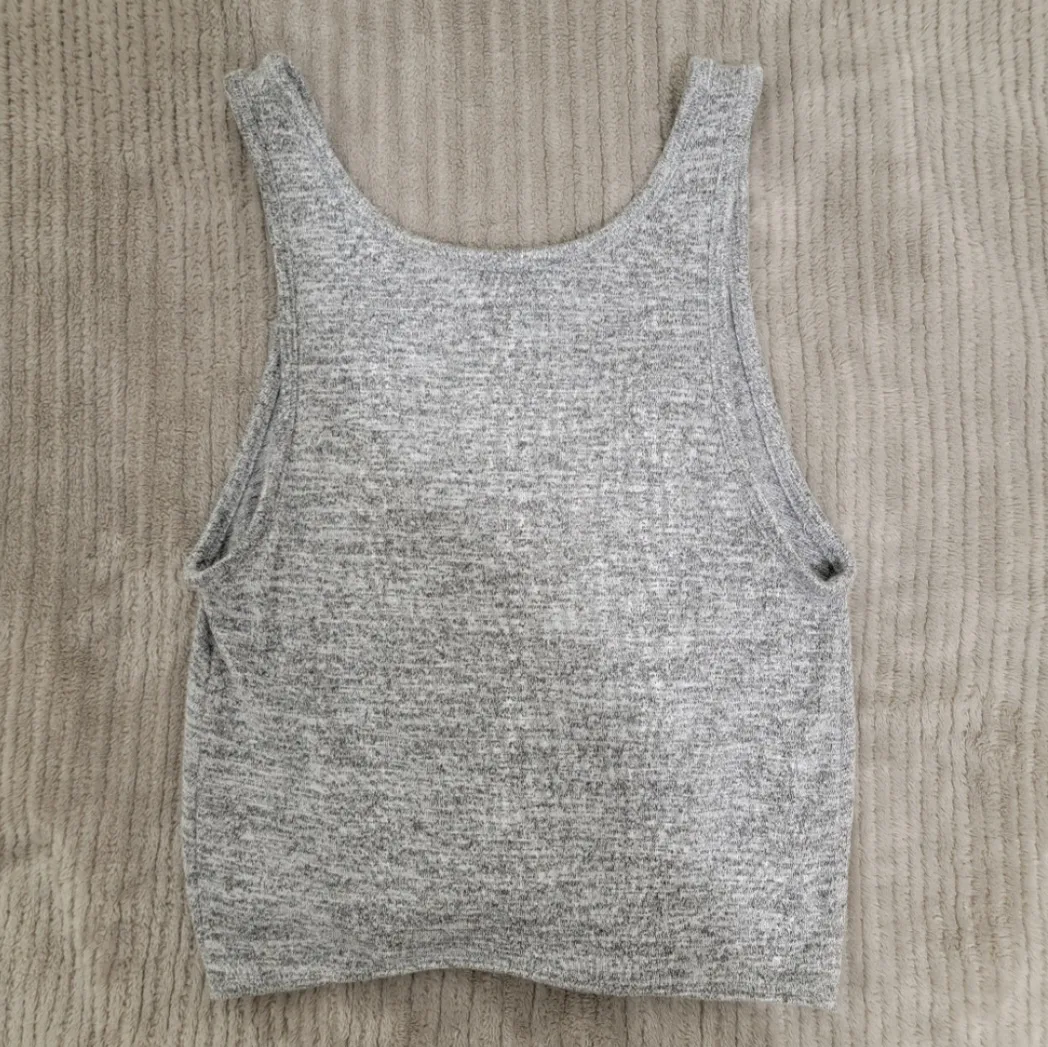 Aritzia Wilfred Free Betsy Tank image indicator(3)