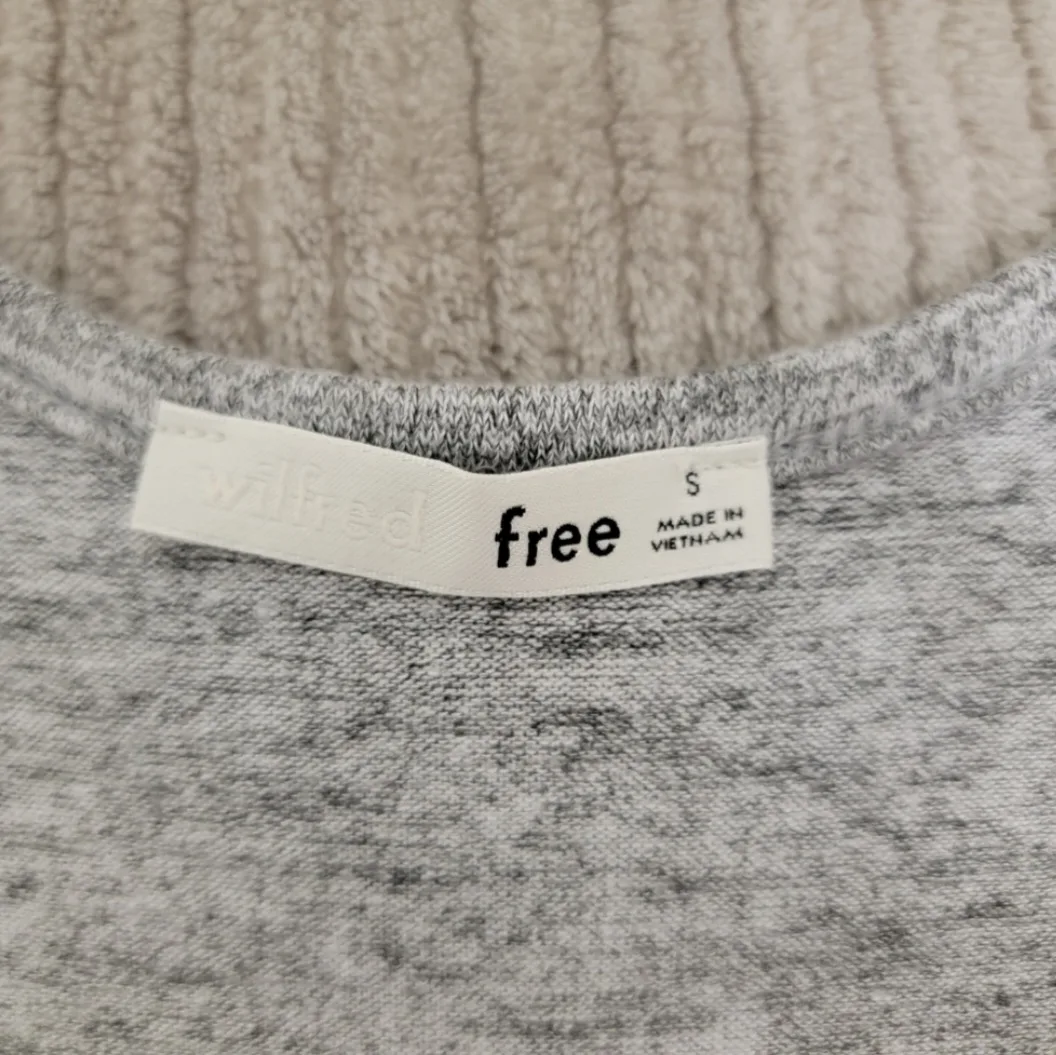 Aritzia Wilfred Free Betsy Tank image indicator(4)