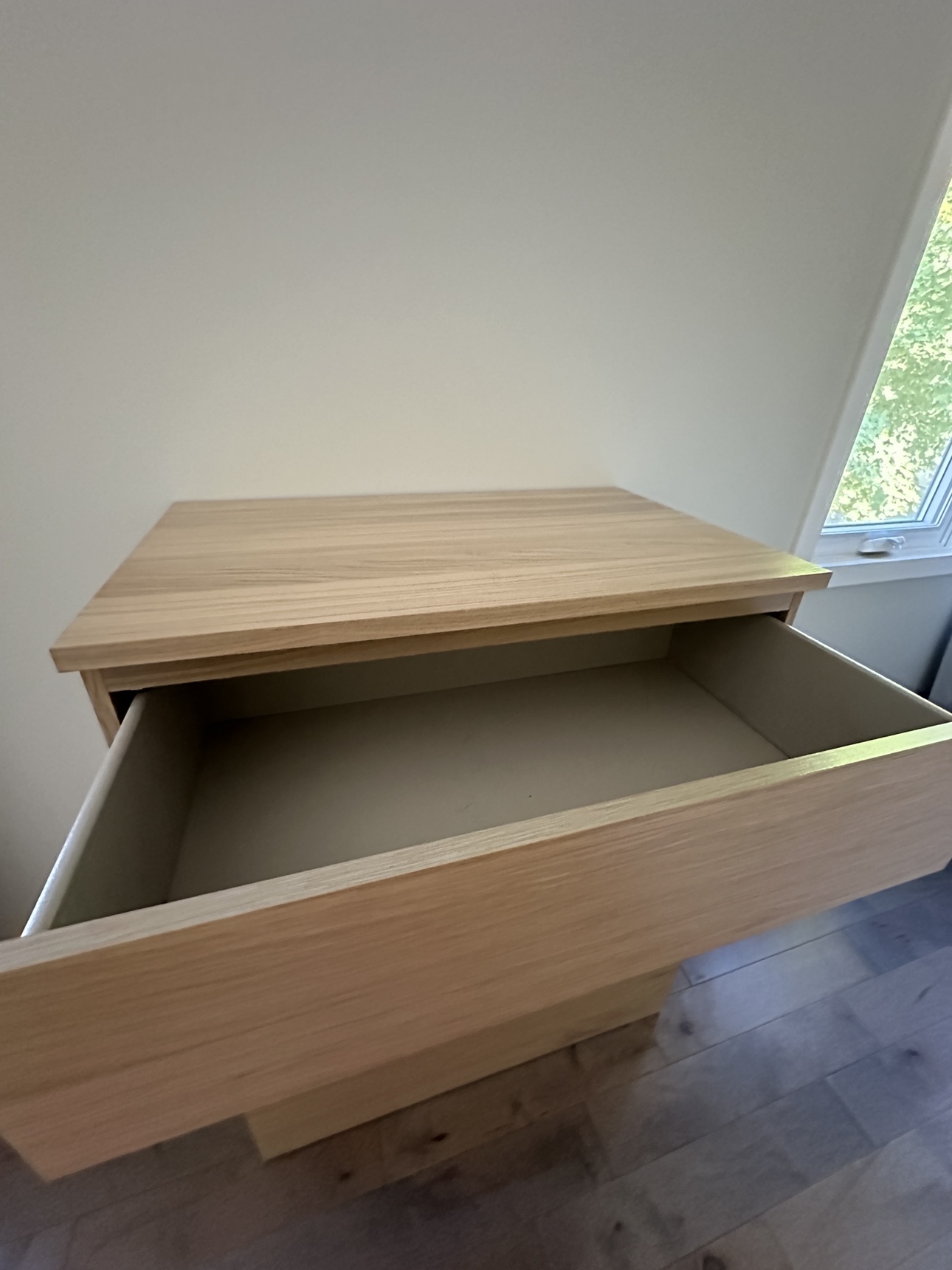 IKEA MALM 4-Drawer Dresser - photo 2