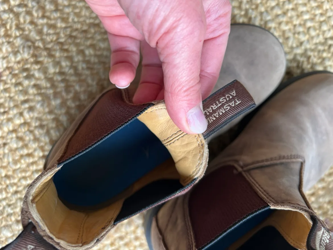 Blundstone Chelsea Boots size Aus 3 image indicator(8)