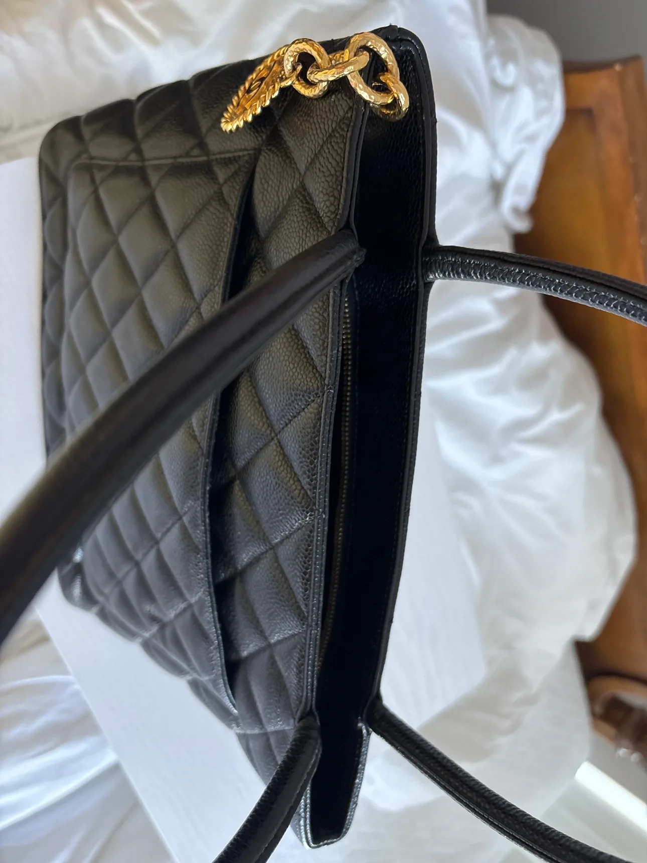 100% authentic Chanel caviar medallion Tote image indicator(4)