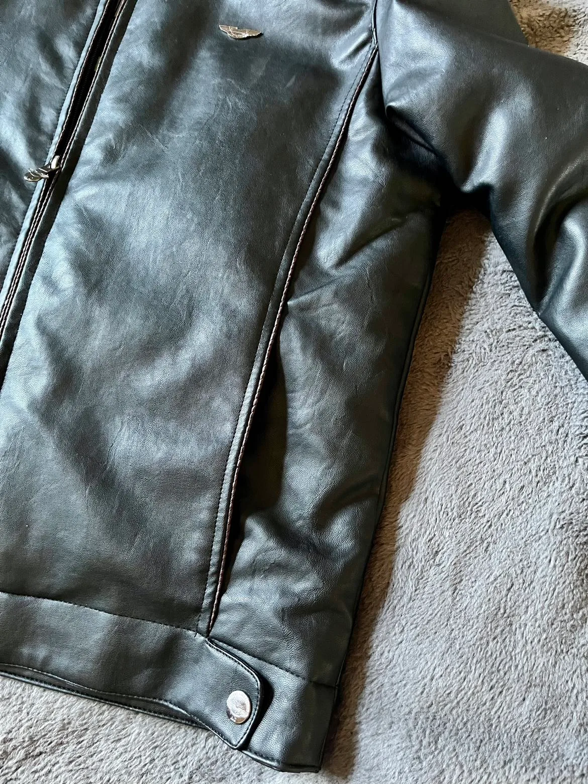 NEW BLACK JACKET image indicator(3)