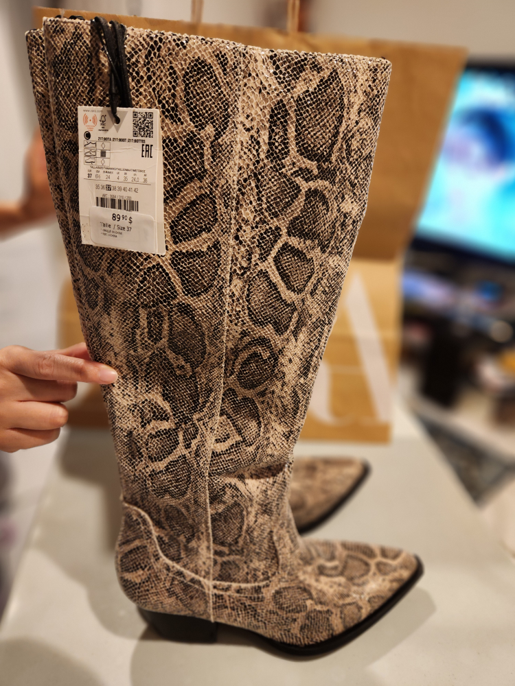 Zara Snakeskin Cowboy Boots - photo 3