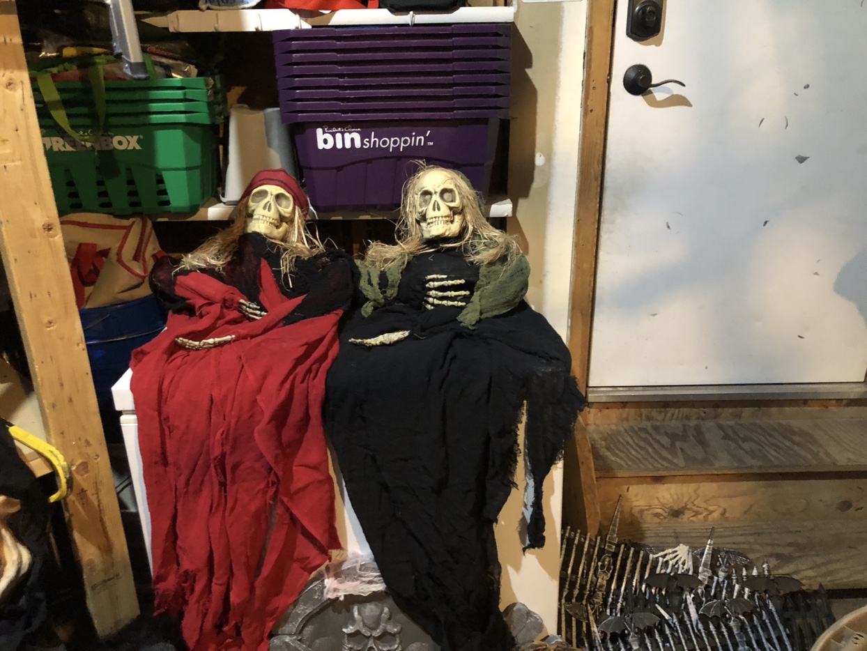 Halloween Decorations - photo 2