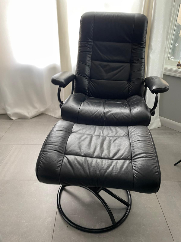 Recliner Chair and Ottoman