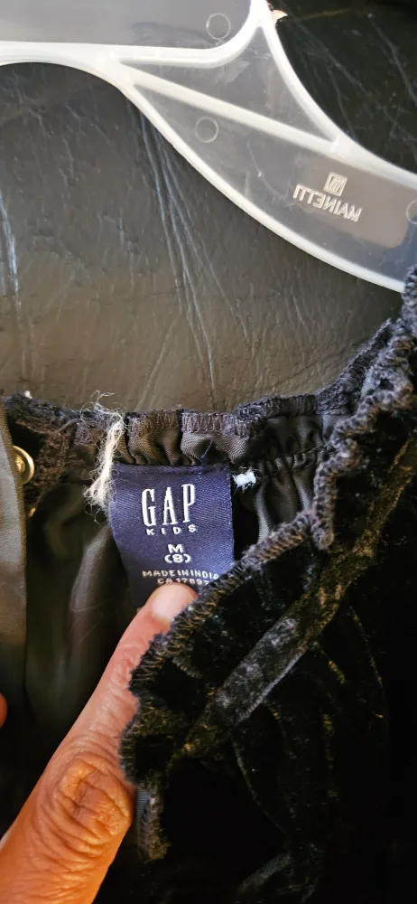 Gap Kids Black Velvet Dress Size 8 image indicator(3)