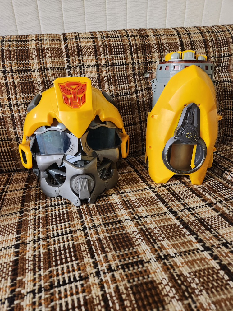 Transformers Bumblebee Mask and Blaster