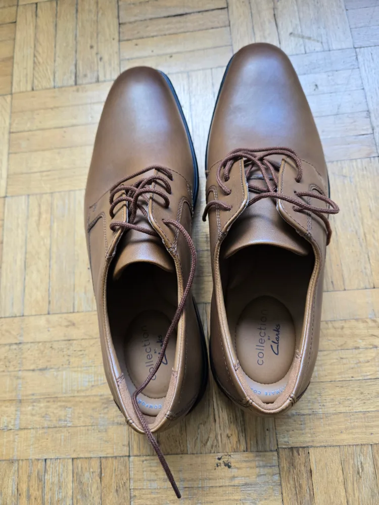 Mens Clark's shoes image indicator(2)