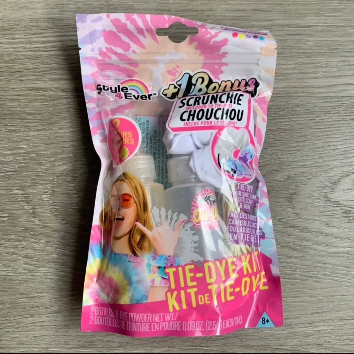 Giftable. BNIP Tie-Dye kit x 2 image indicator(3)