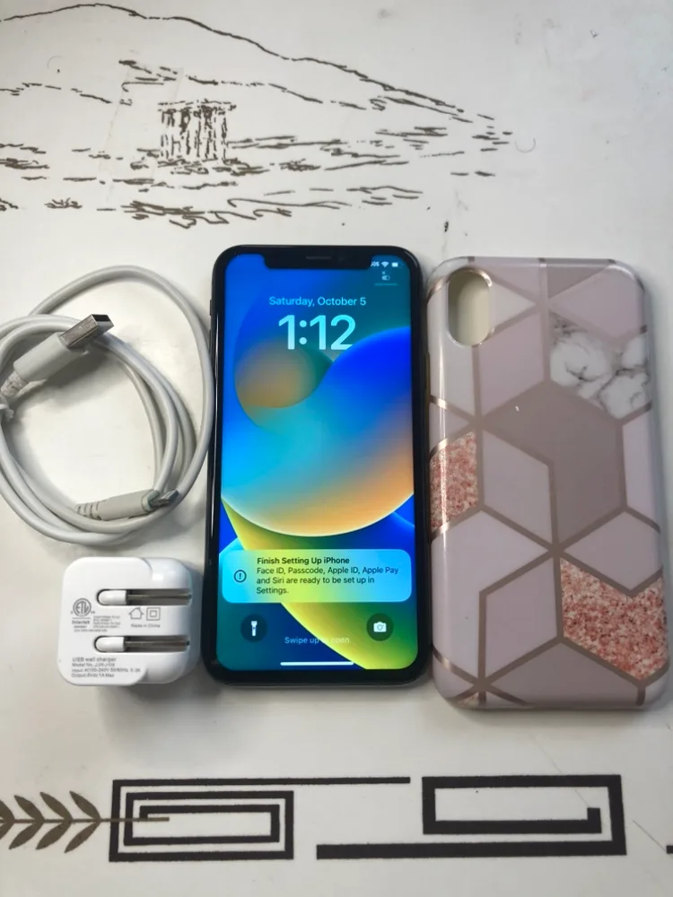 XS 256GB/86% battery(everything included) thumbnail