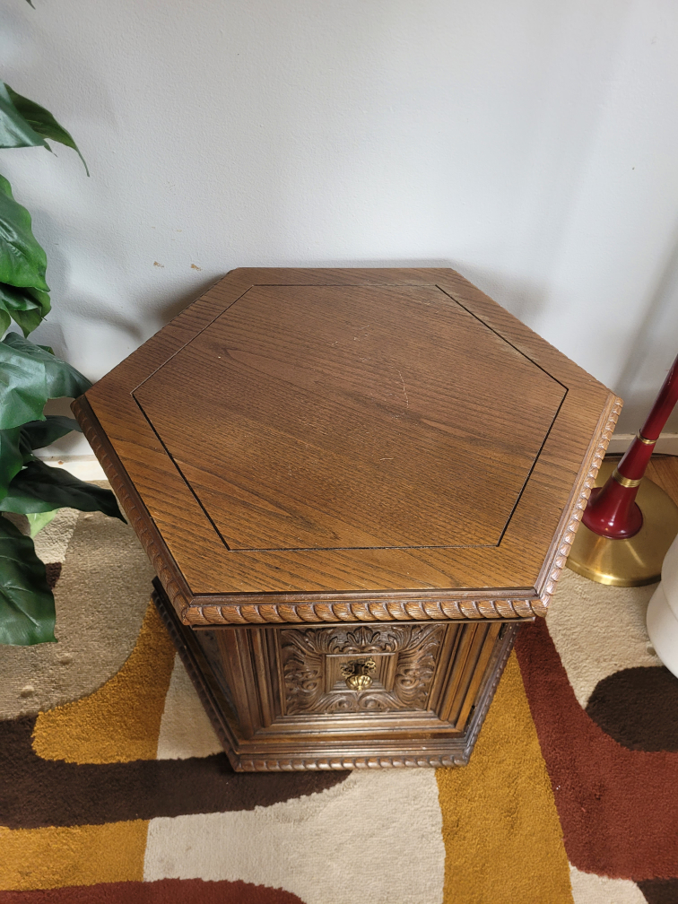 Retro Brutalist Octagon Coffee Table With Cupboard Storage - photo 4