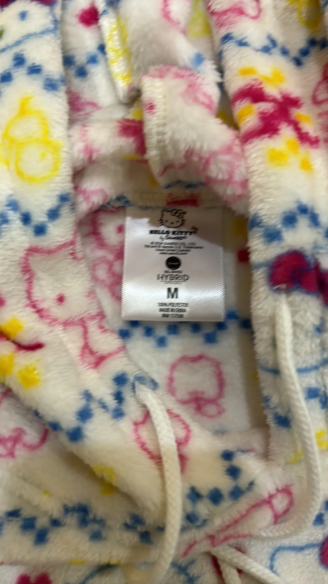 Hello Kitty Hoodie size medium fleece image indicator(4)