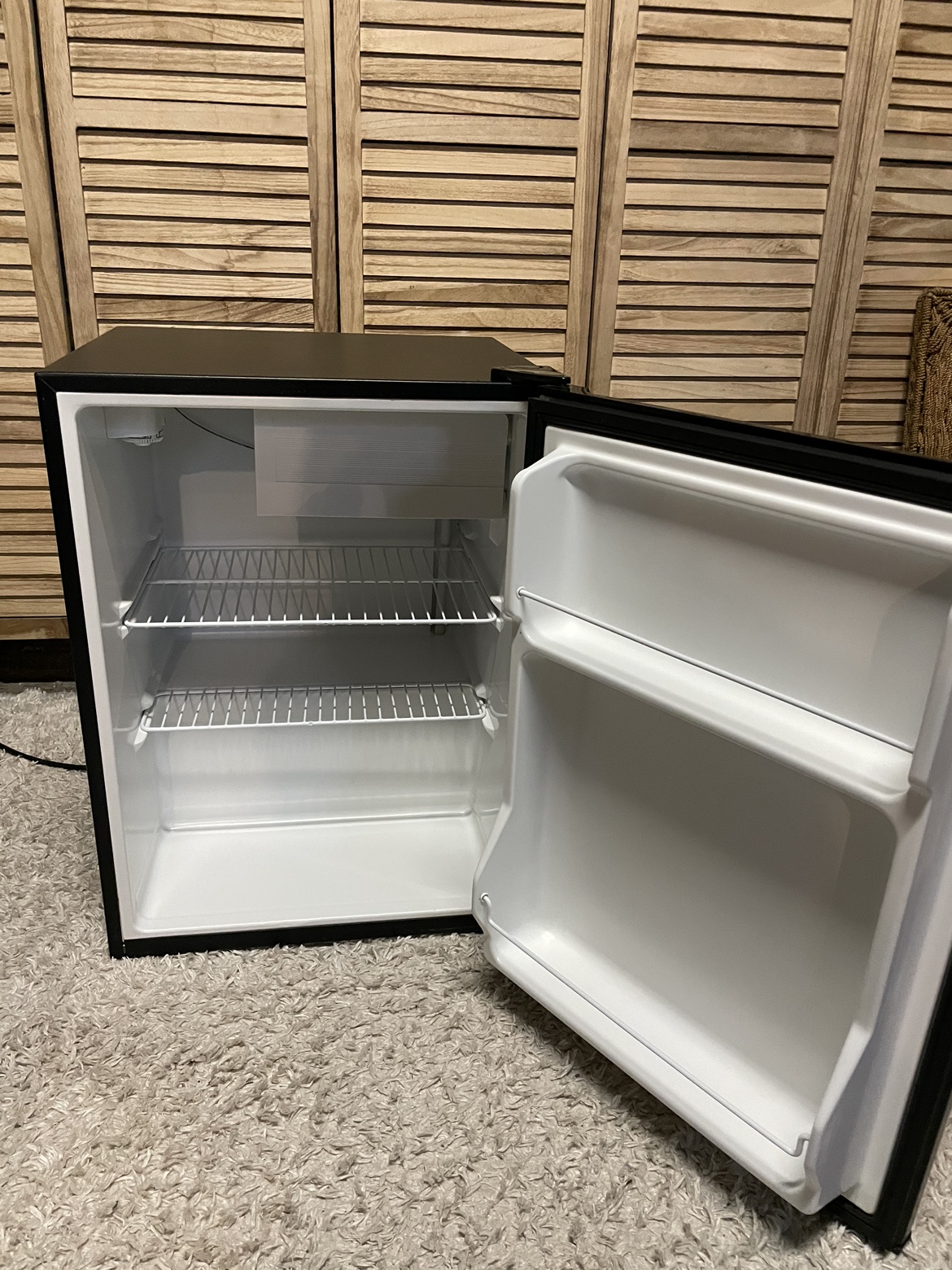 Mini Fridge - photo 3