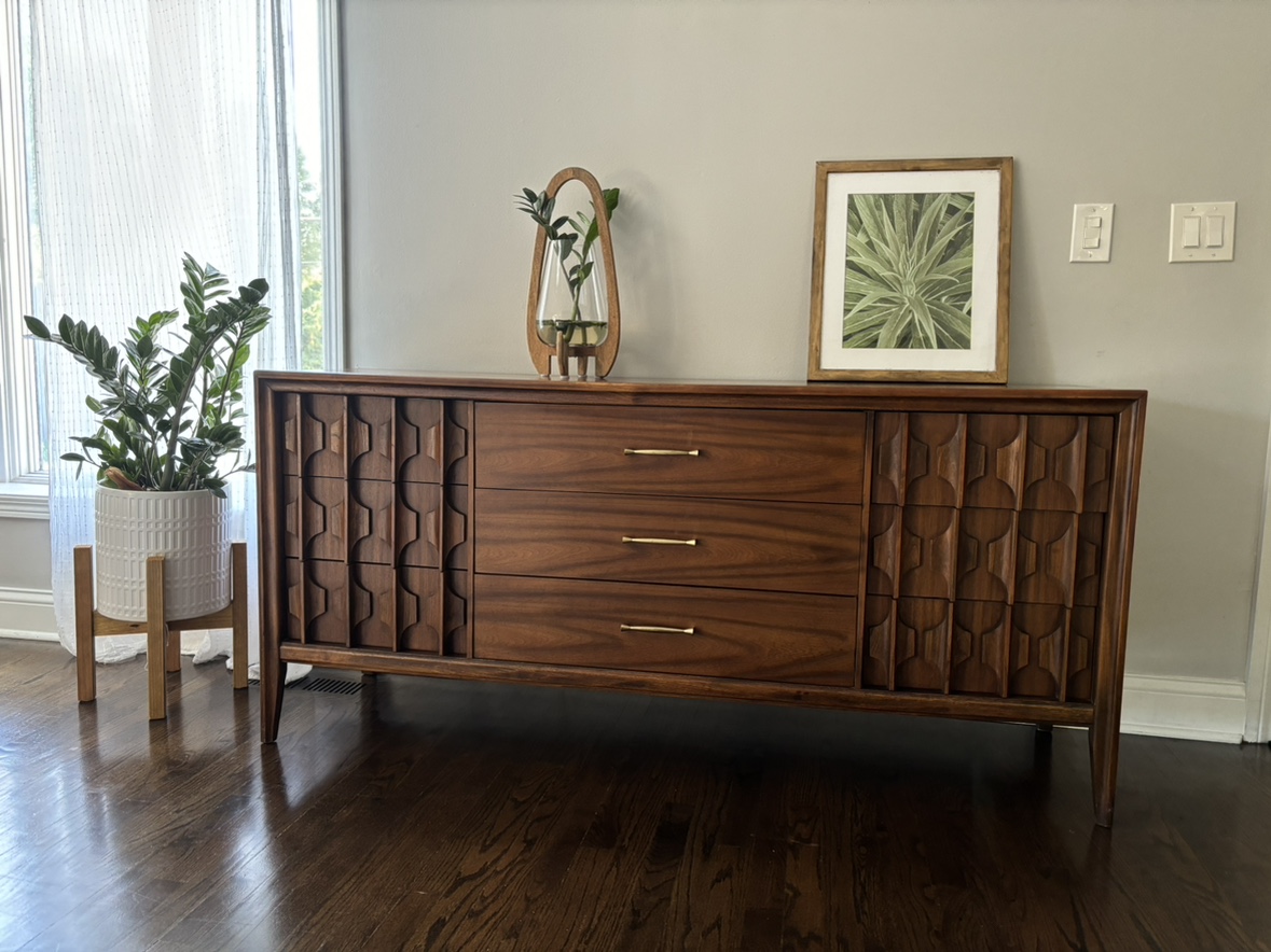 Mid Century Modern Dresser - photo 4