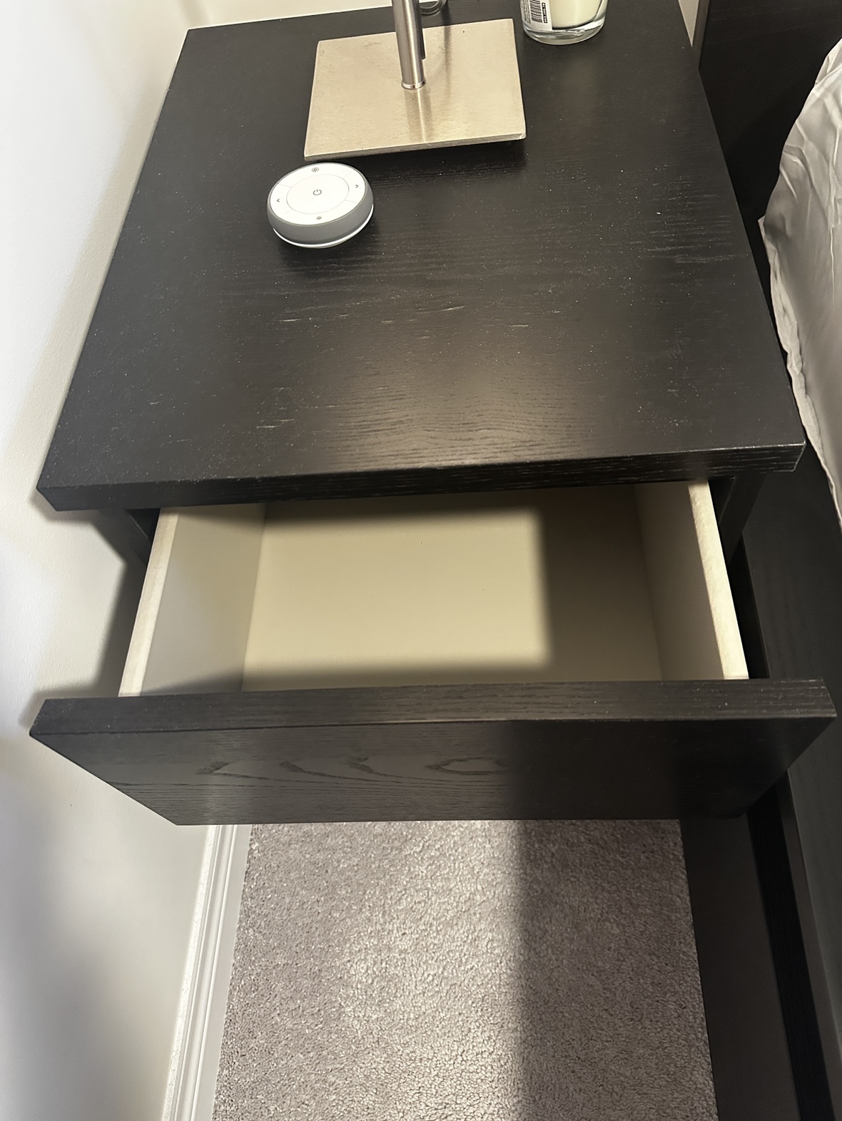 IKEA MALM Nightstand - photo 2