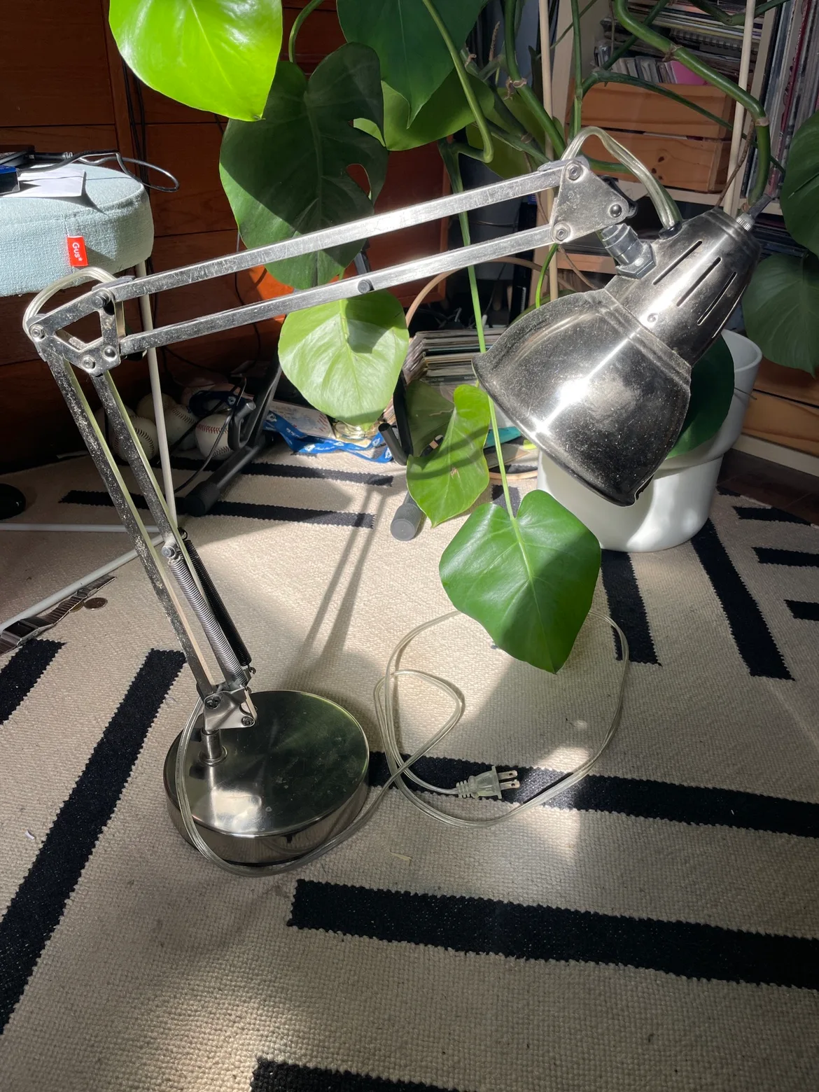 Adjustable Desk Lamp thumbnail