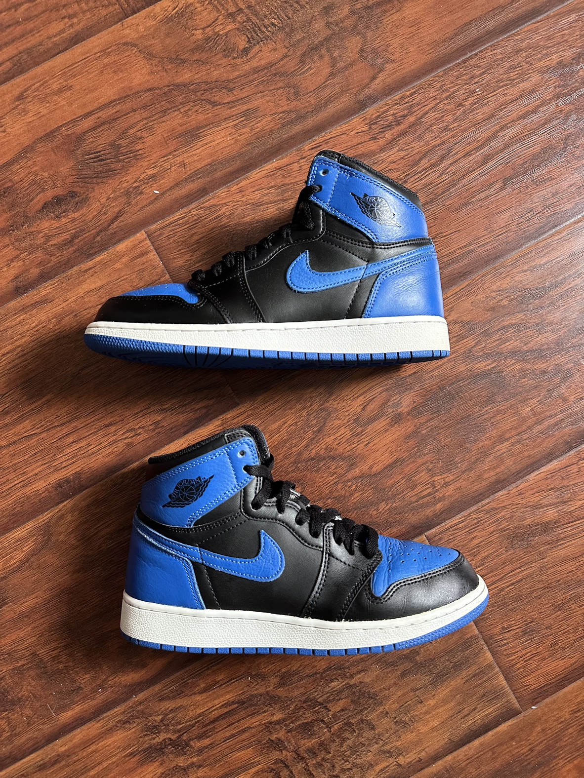 Jordan 1 Royal (2017) - Size 7.5 women’s/6 men’s - photo 4
