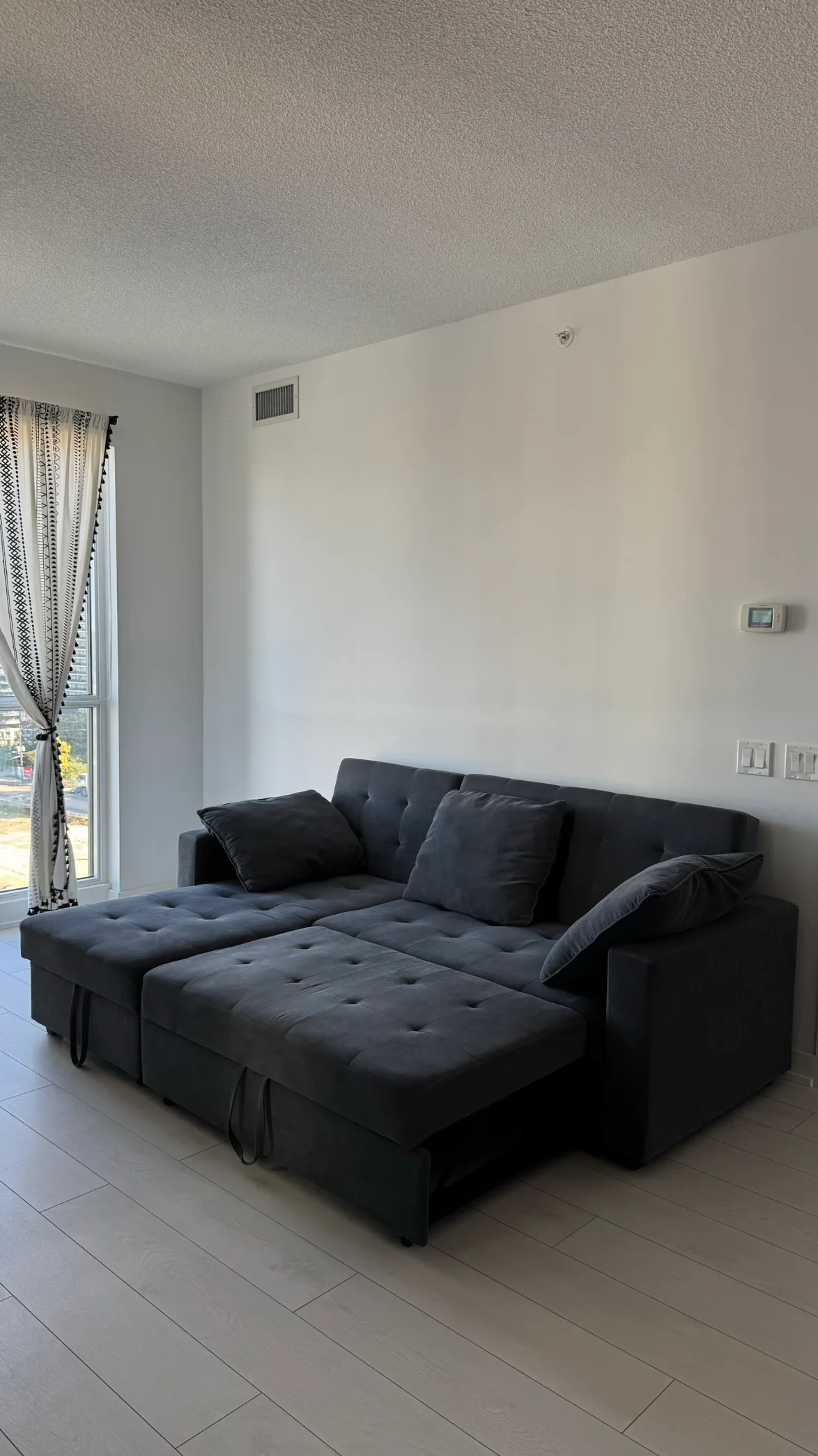 Sectional sofa-bed image indicator(2)